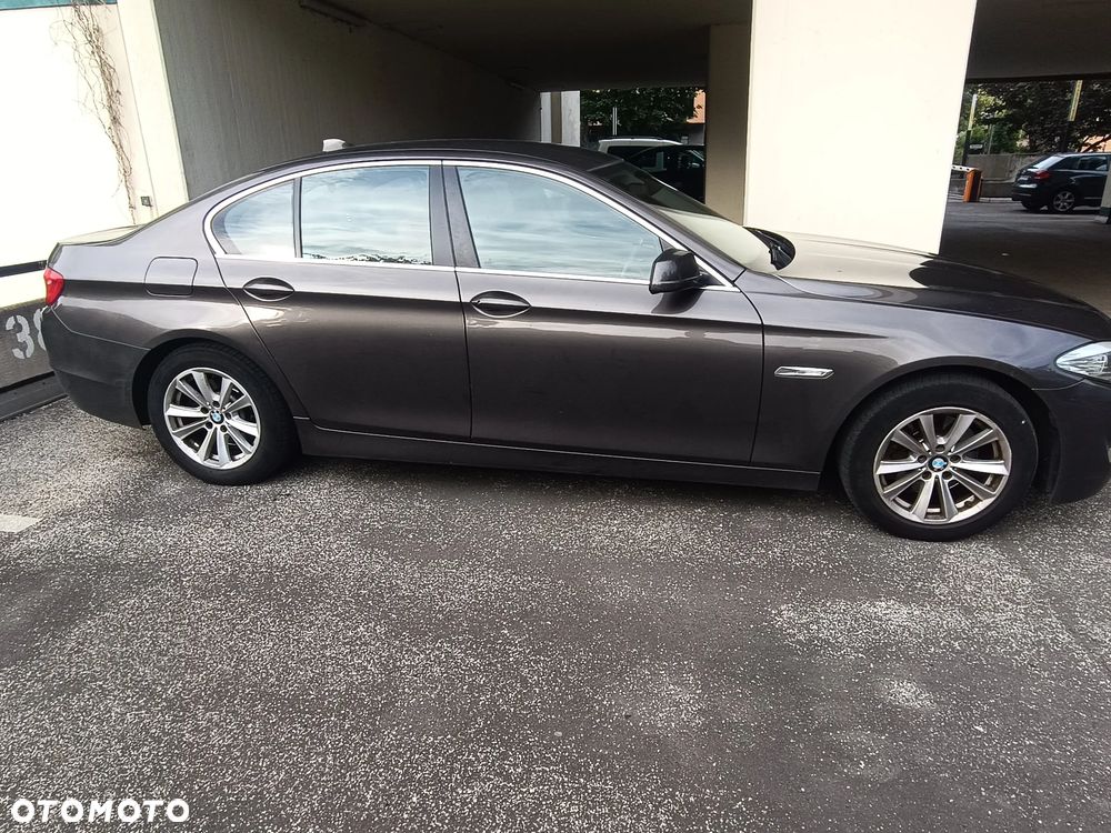 BMW Seria 5 520d - 3