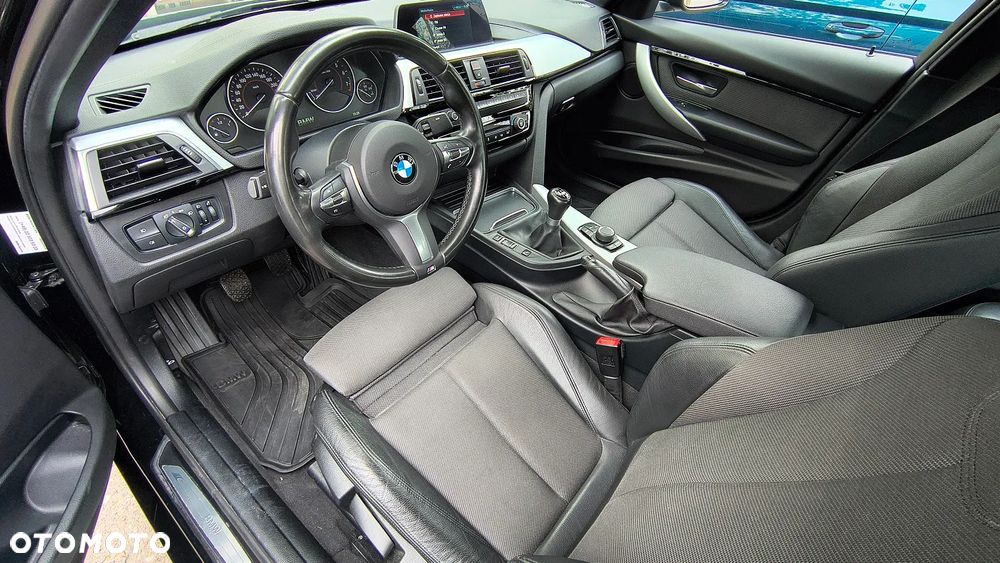BMW Seria 3 330i M Sport Shadow - 5
