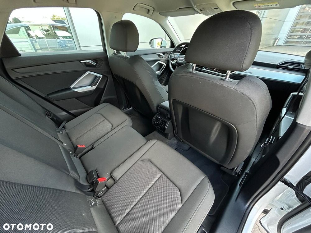 Audi Q3 Sportback 35 TDI S tronic - 8