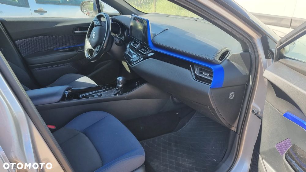 Toyota C-HR Business-Edition - 19