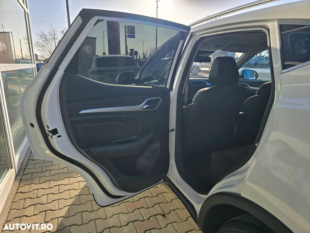 MG ZS 1.5 GSL 5MT Excite - 14