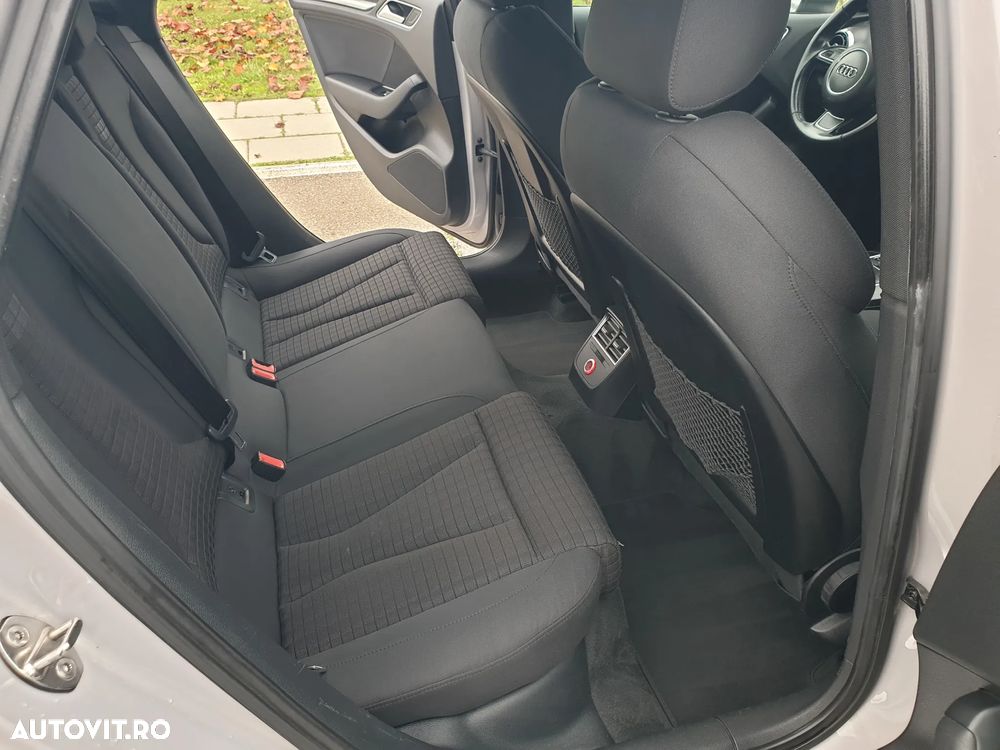 Audi A3 1.4 TFSI cylinder on demand Limousine S tronic Attraction - 22