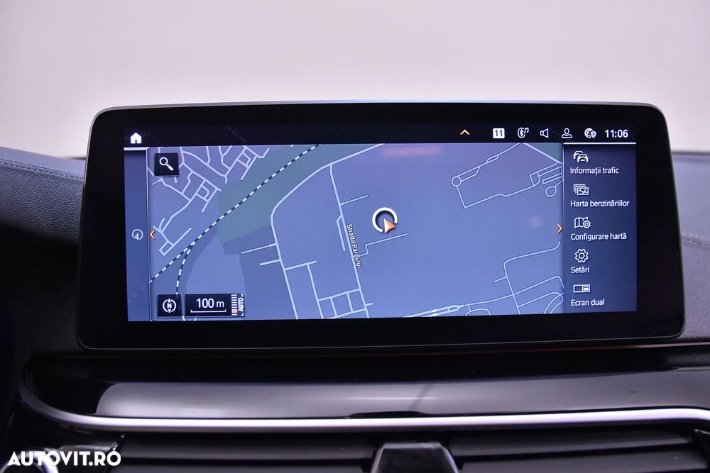 BMW Seria 5 520i AT - 24