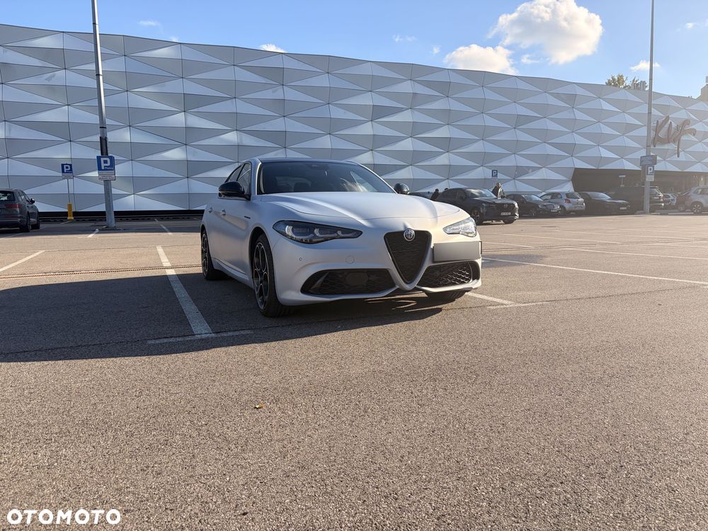 Alfa Romeo Giulia 2.0 Turbo Competizione Q4 - 7