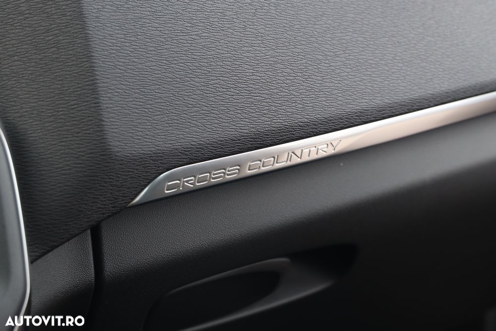 Volvo V40 Cross Country D2 - 28