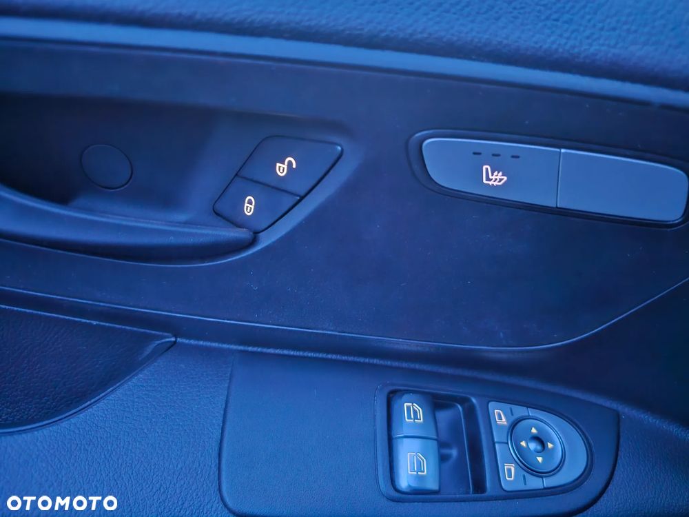 Mercedes-Benz Vito - 12