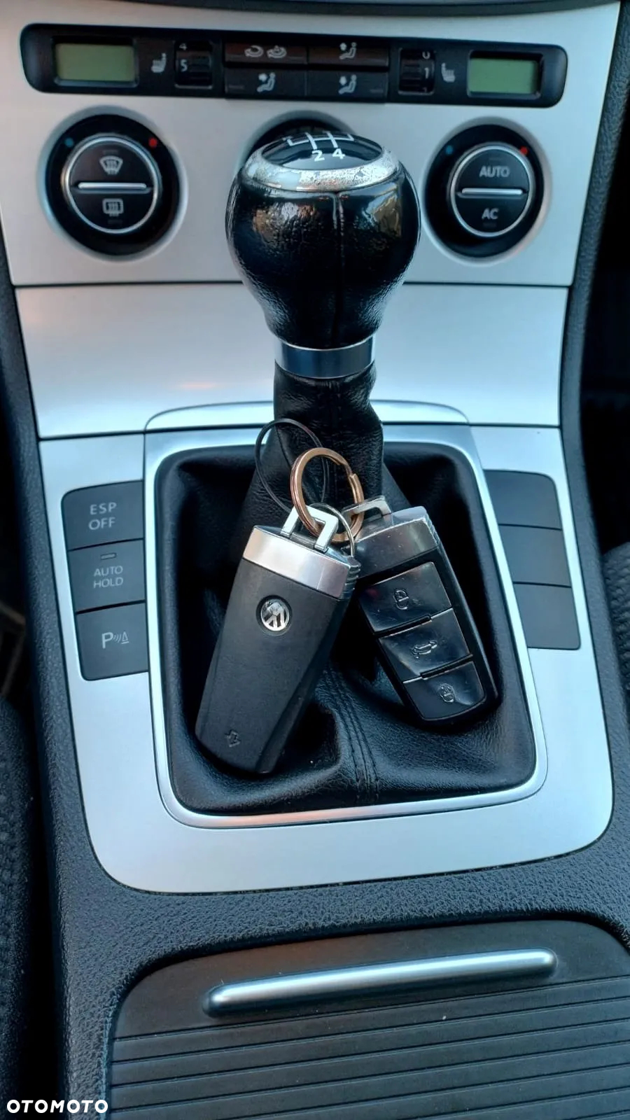 Volkswagen Passat 2.0 TDI DPF Highline - 15