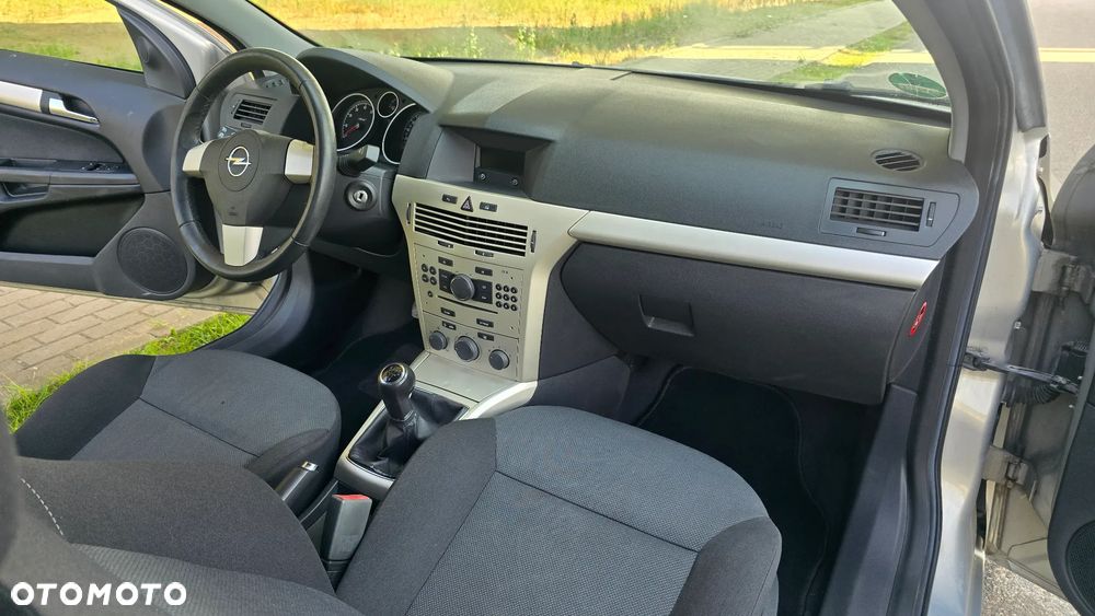 Opel Astra 1.6 Catch me - 32