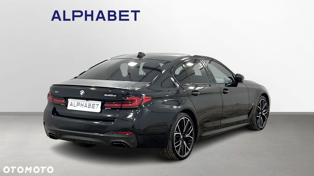 BMW Seria 5 545e xDrive - 5