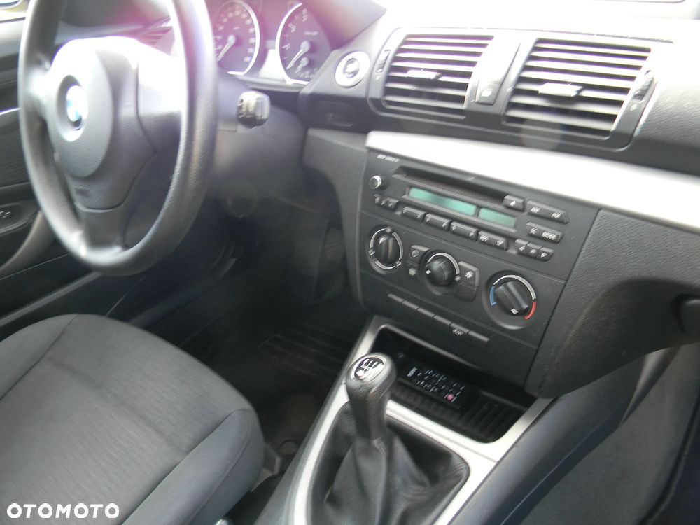 BMW Seria 1 - 16