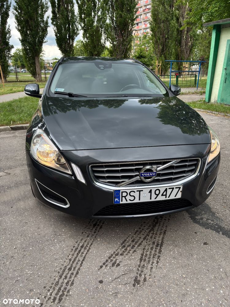 Volvo V60 D3 Momentum - 1