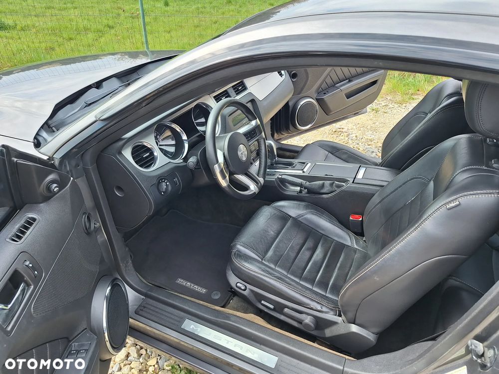 Ford Mustang 3.7 V6 Premium - 9