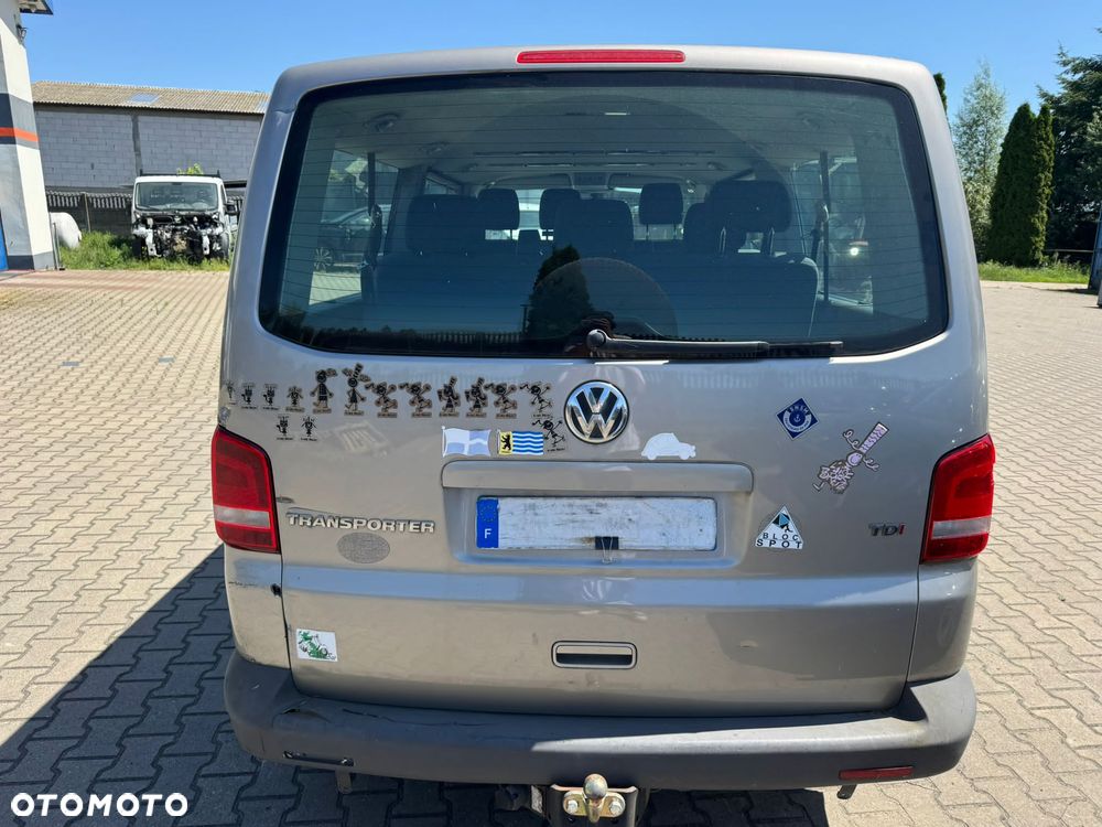 Volkswagen CARAVELA T5 - 9