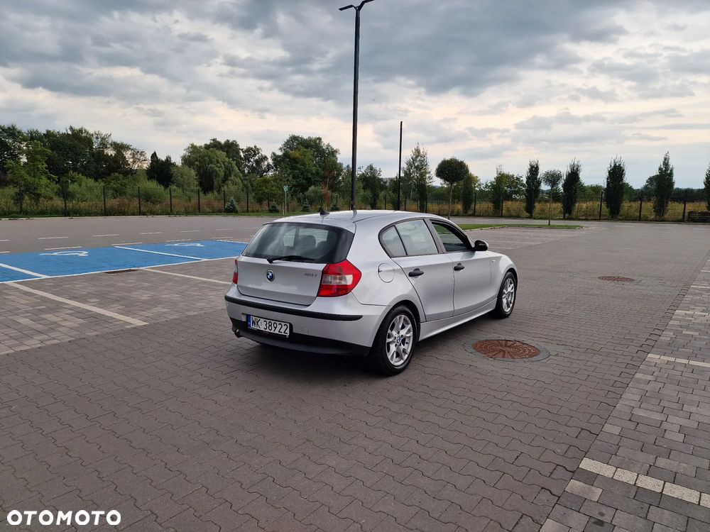BMW Seria 1 116i - 10