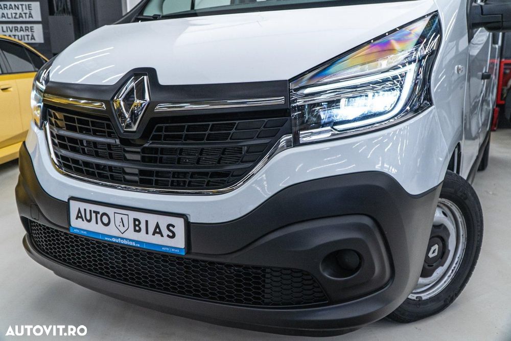 Renault Trafic 2.0 Blue dCi 120 Combi L2H1 8+1 locuri Authentique - 9