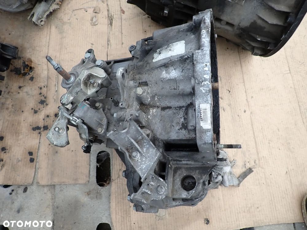 RENAULT MEGANE II SCENIC II 1.9 DCI 2.0 T SKRZYNIA BIEGÓW ND0 8200128325 - 1