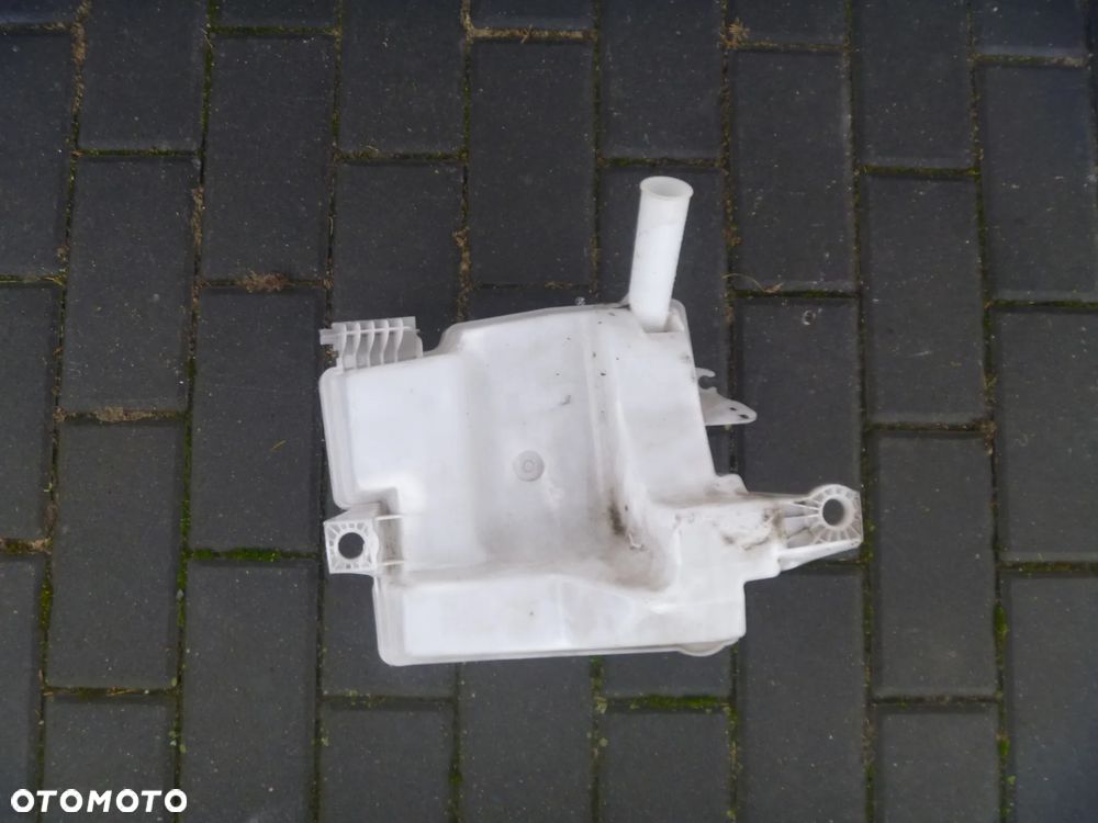 FORD FOCUS MK3 ZBIORNICZEK PŁYNU SPRYSKIWACZY POMPKA ORYGINAŁ BV6117B613AC - 2