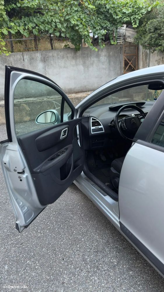 Citroën C4 1.4 16V SX - 6