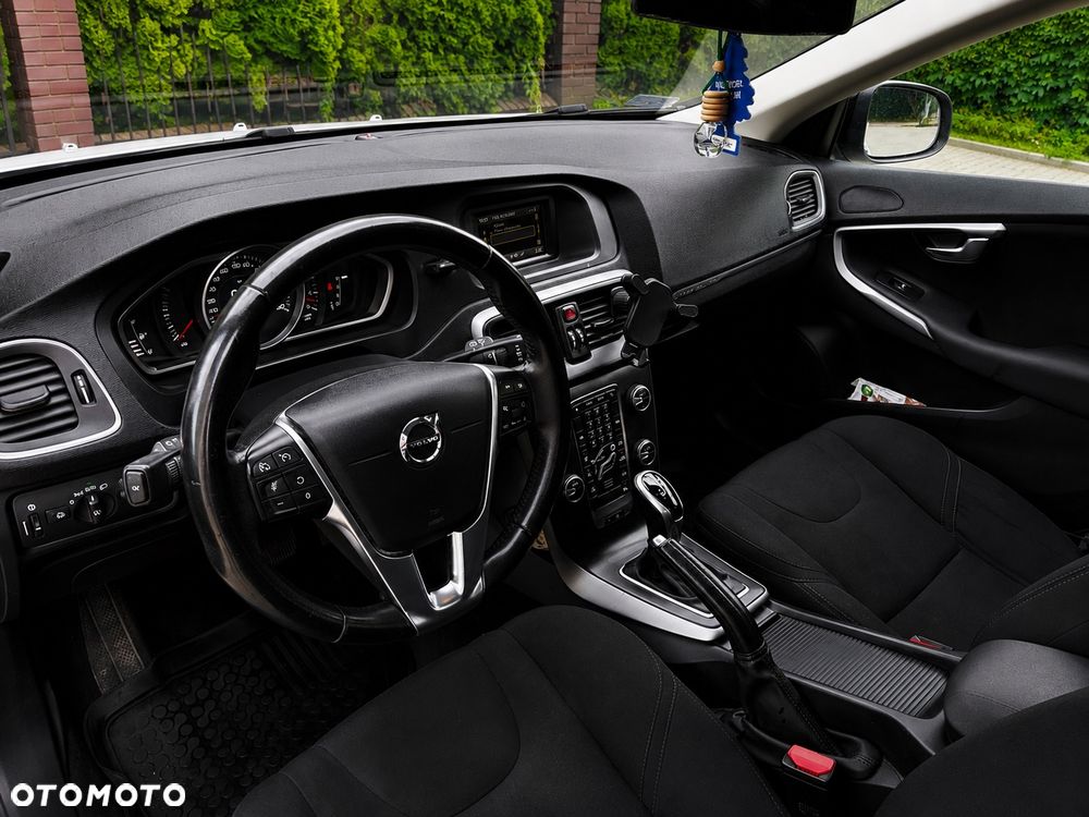 Volvo V40 Cross Country D2 Drive-E SCR Momentum - 12