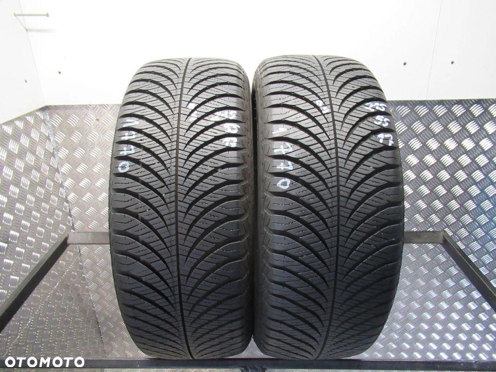 2x Goodyear Vector 4Seasons Gen2 215/55/17 94V nr.1770 7,4mm - 1