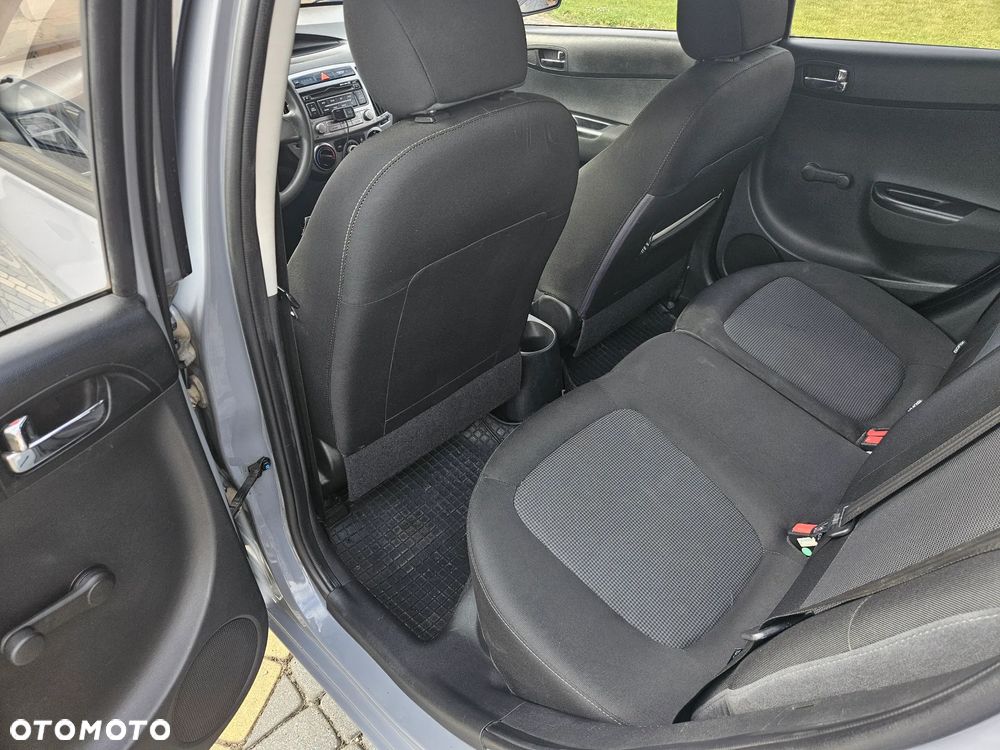 Hyundai i20 1.25 Classic + - 12