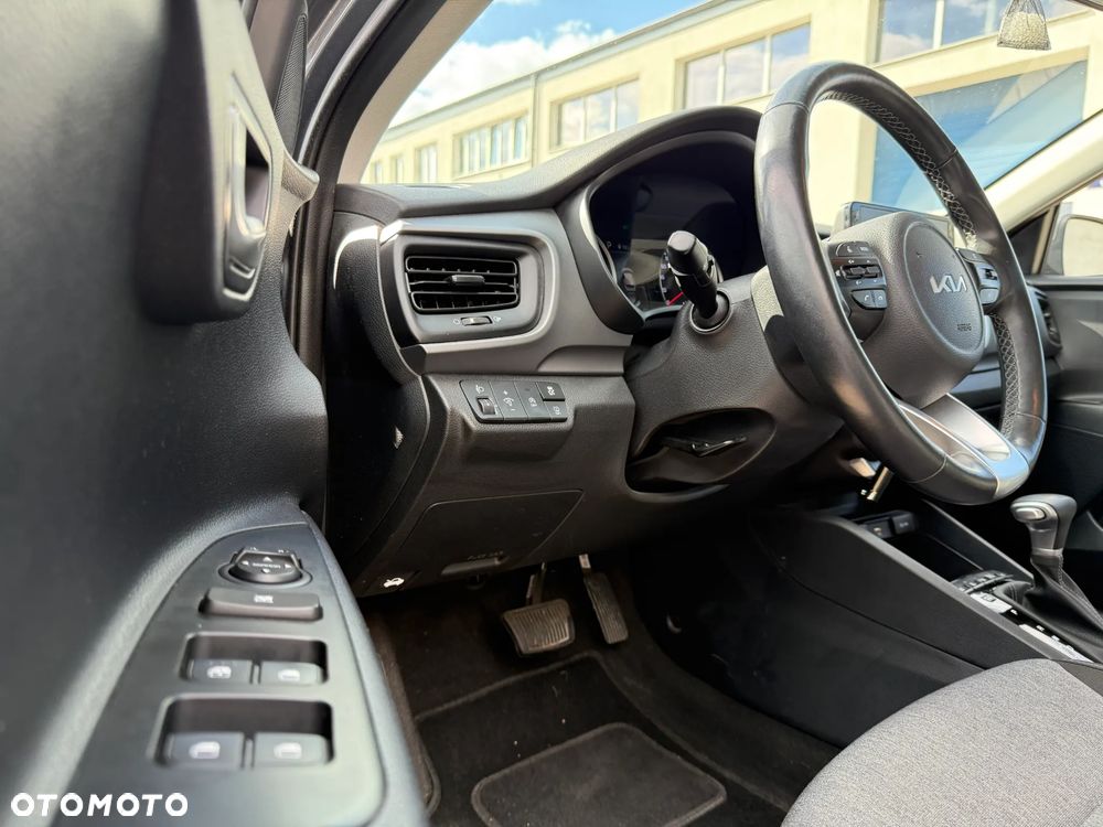 Kia Stonic 1.0 T-GDI L DCT - 21