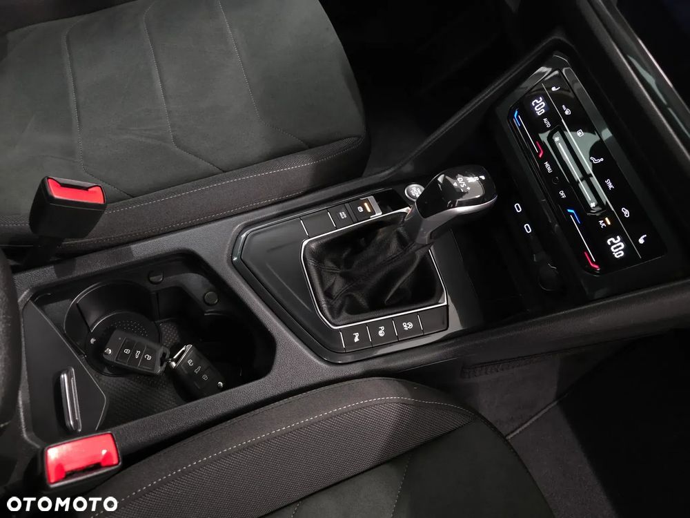 Volkswagen Tiguan 1.5 TSI EVO Elegance DSG - 19