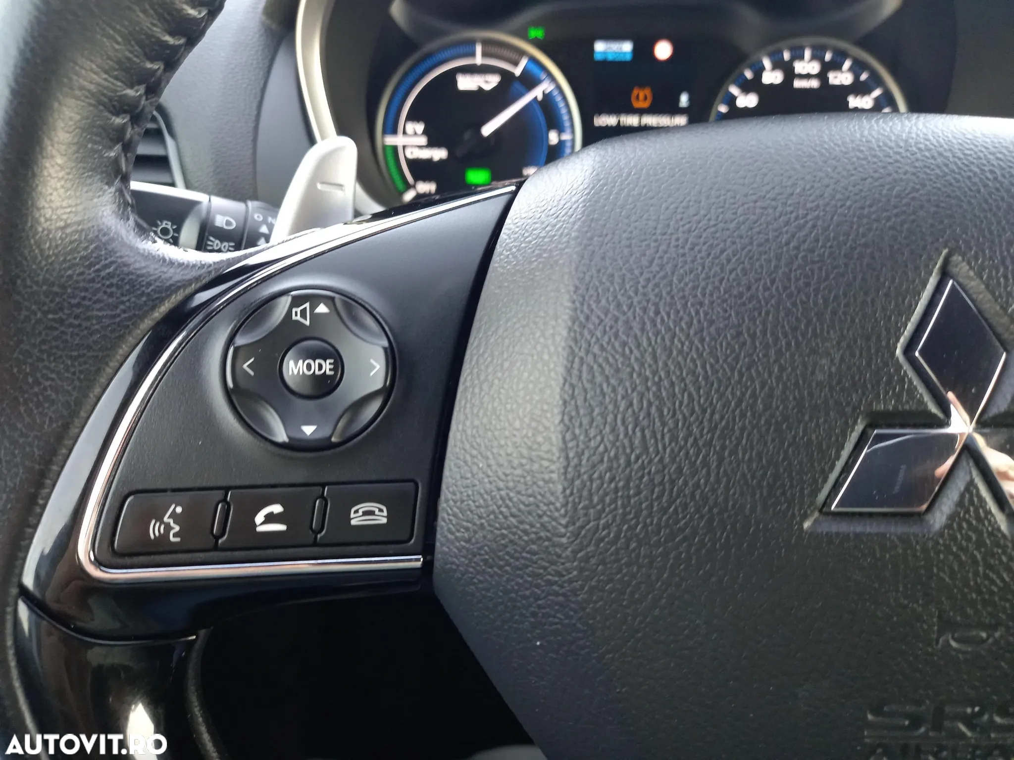 Mitsubishi Eclipse-Cross Plug-In Hybrid 4WD Plus - 26
