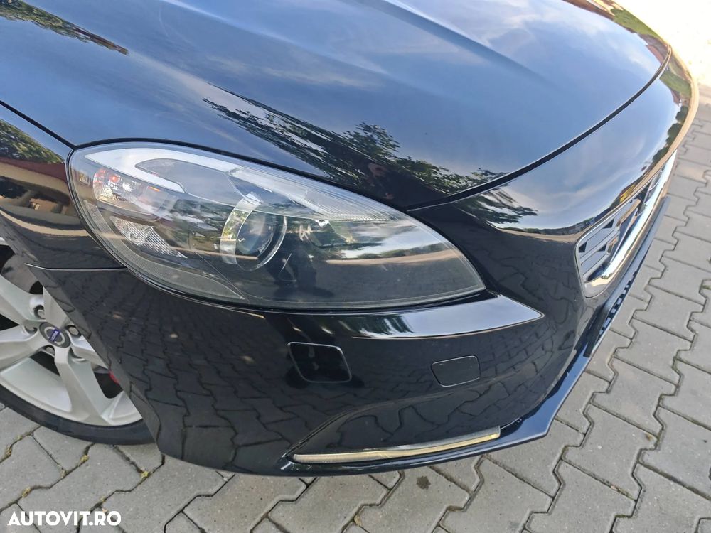 Volvo V40 D4 Momentum - 10