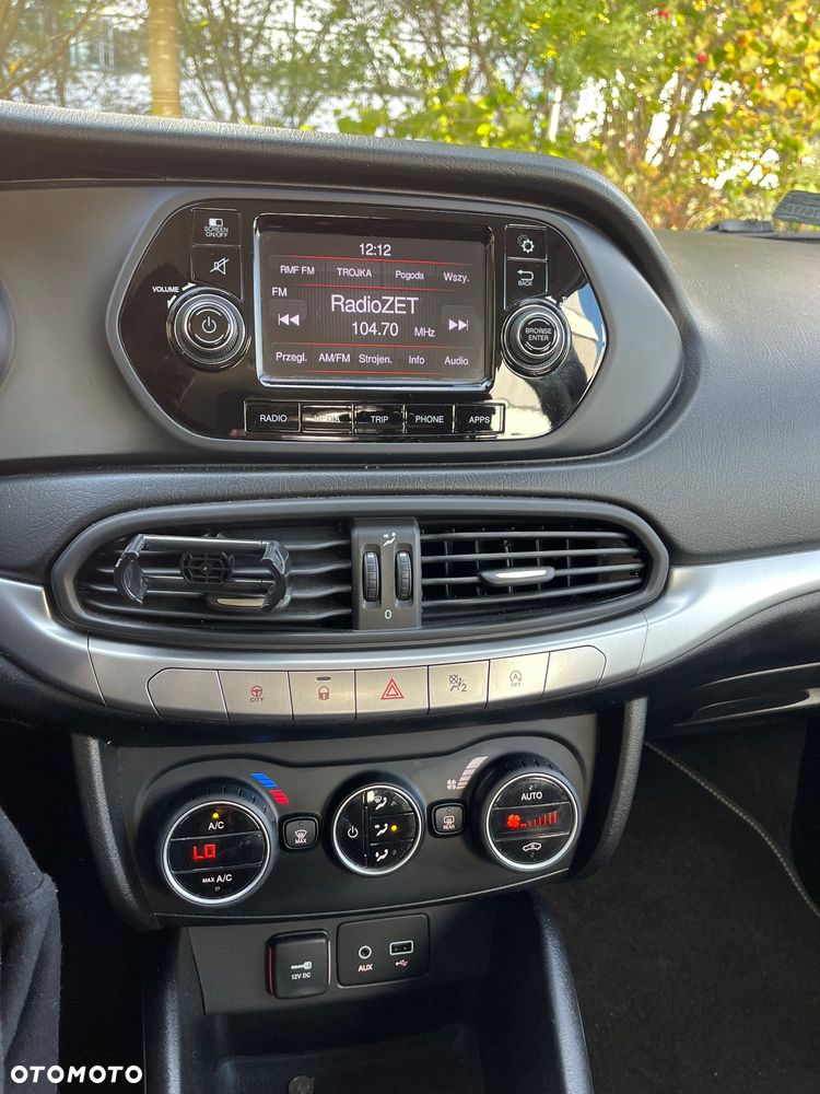 Fiat Tipo 1.4 T-Jet 16v Easy - 10