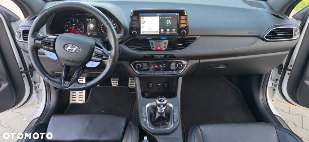 Hyundai i30 N 2.0 T-GDI Performance - 17
