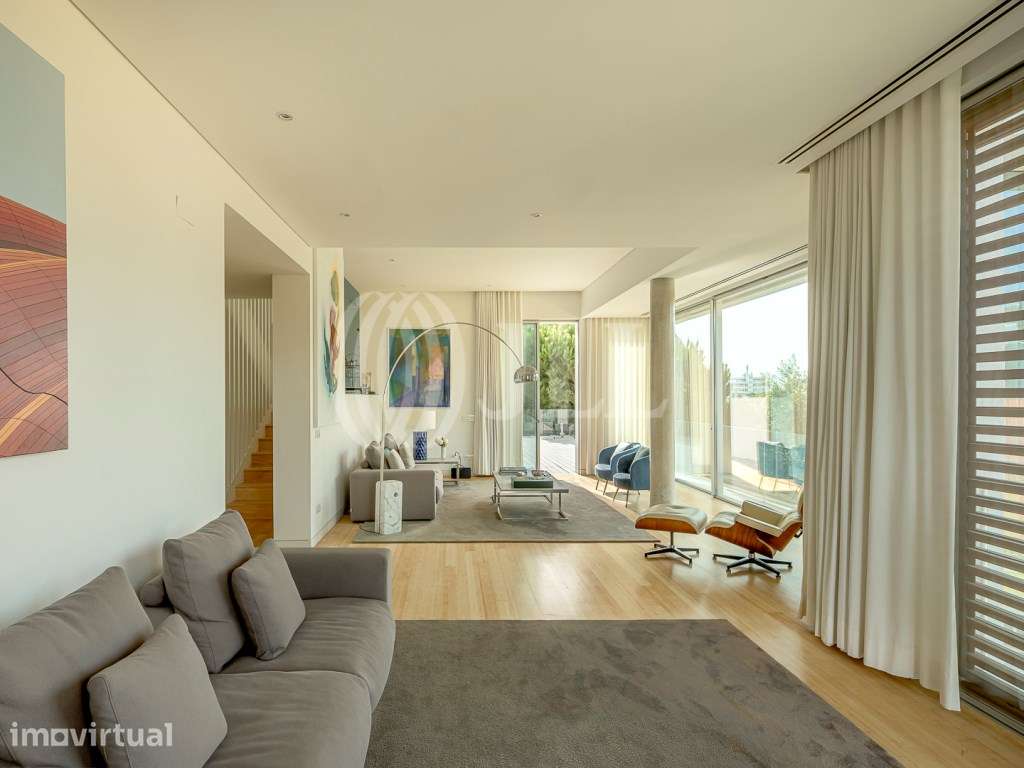 Moradia T5 com jardim e piscina no Estoril em Cascais - Grande imagem: 3/60