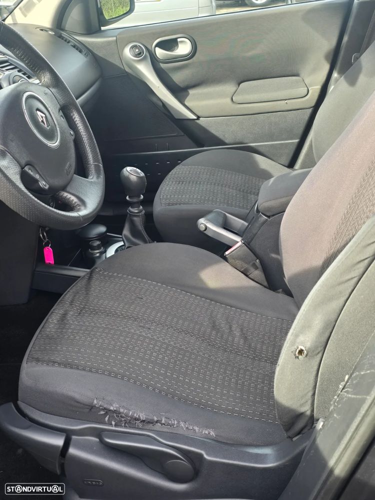 Renault Mégane Break 1.5 dCi Dynamique S - 6