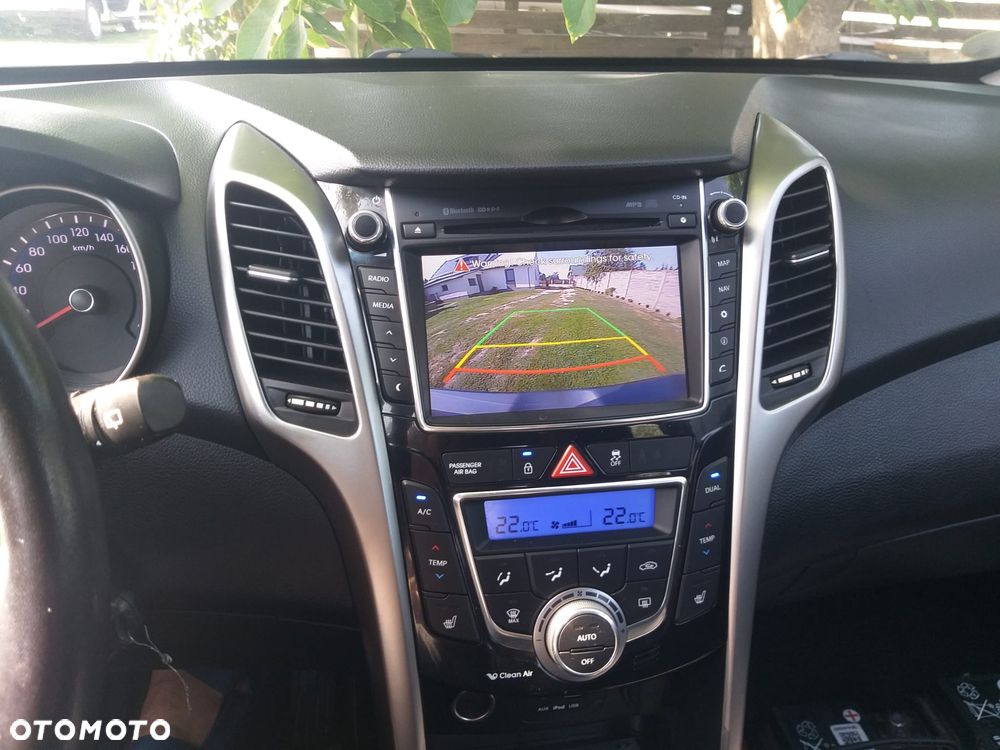 Hyundai i30 1.6 CRDi Fifa World Cup Edition - 18