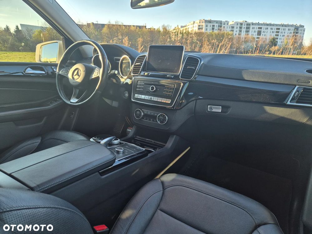 Mercedes-Benz GLE - 8