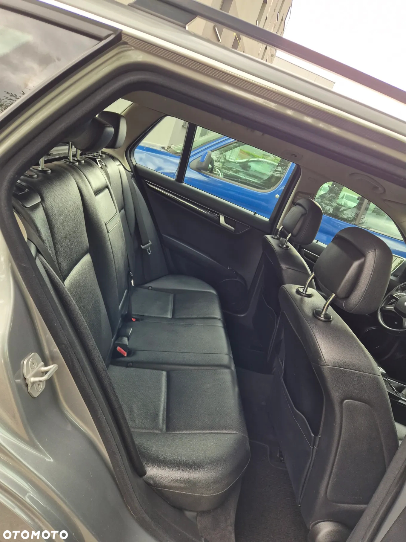 Mercedes-Benz Klasa C 200 CDI BlueEff Avantgarde - 10