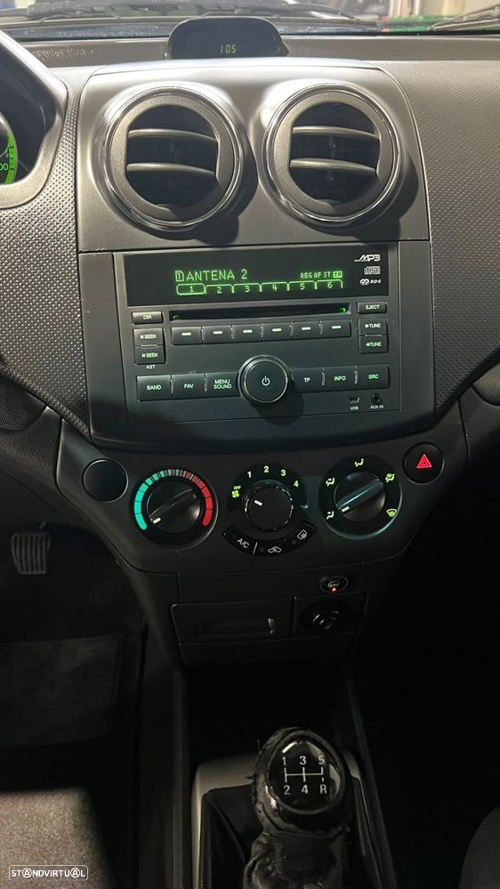 Chevrolet Aveo - 10