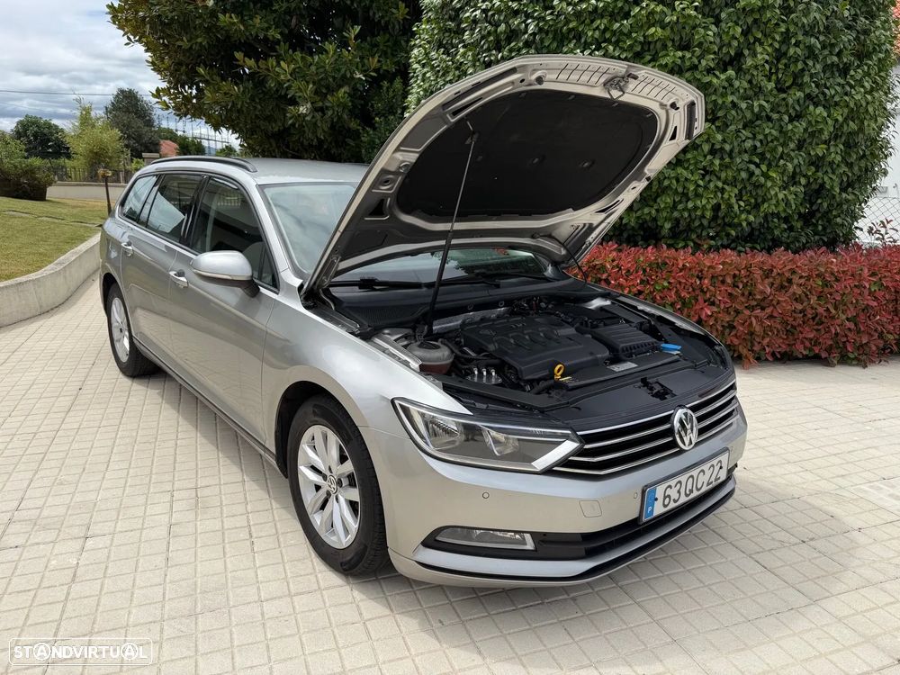 VW Passat Variant 1.6 TDI BlueMotion - 32