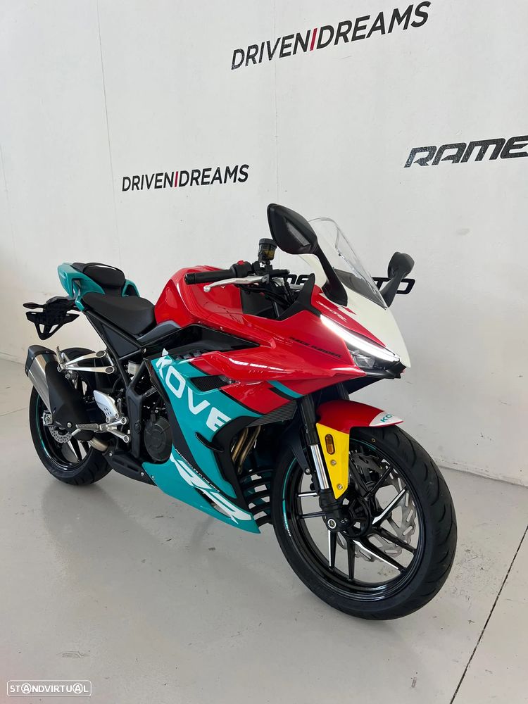 KOVE 350RR - CAMPEÃ MUNDIAL SUPERBIKES SSP300 2025 - 5
