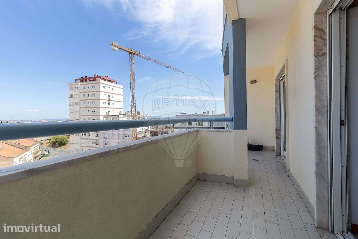 Apartamento T3 para arrendamento - Grande imagem: 2/22