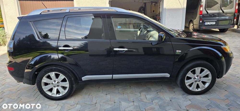 Mitsubishi Outlander 2.2 DI-D 4WD Instyle - 3