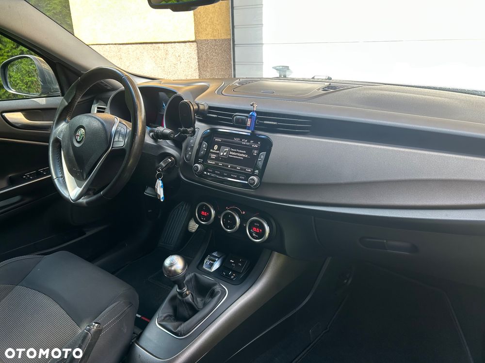 Alfa Romeo Giulietta 1.6 JTDM 16V Turismo - 17
