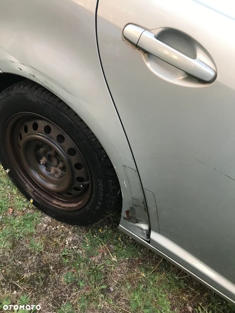 Toyota Avensis 2.0 D-4D Executive - 16