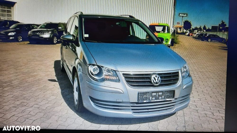 Volkswagen Touran 1.4 TSI DSG Freestyle - 2