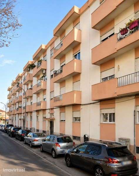 Apartamento T3 no Centro da Moita