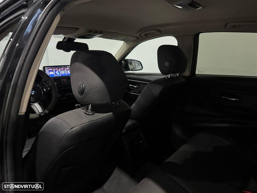 BMW 320 d Pack M Auto - 12