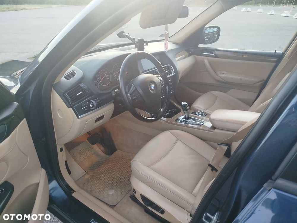 BMW X3 28i xDrive - 10