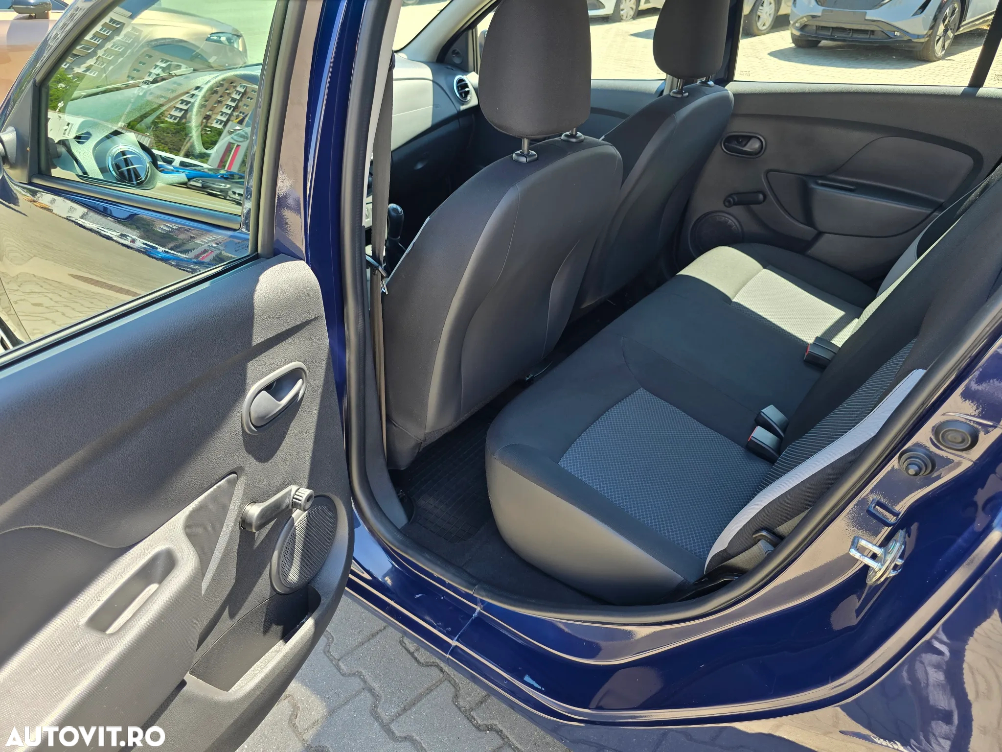 Dacia Sandero - 10