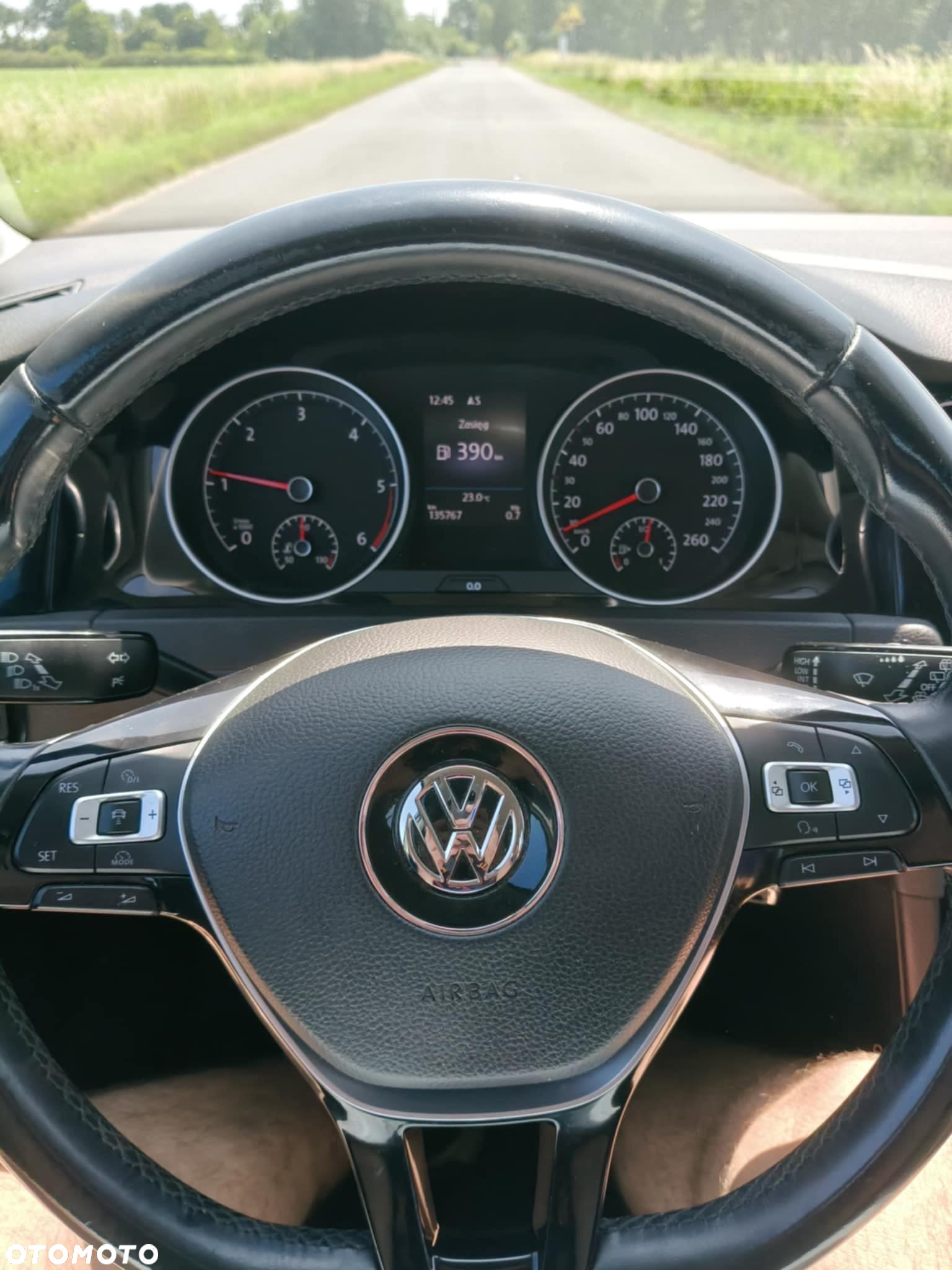 Volkswagen Golf VII 1.6 TDI BMT Comfortline - 13