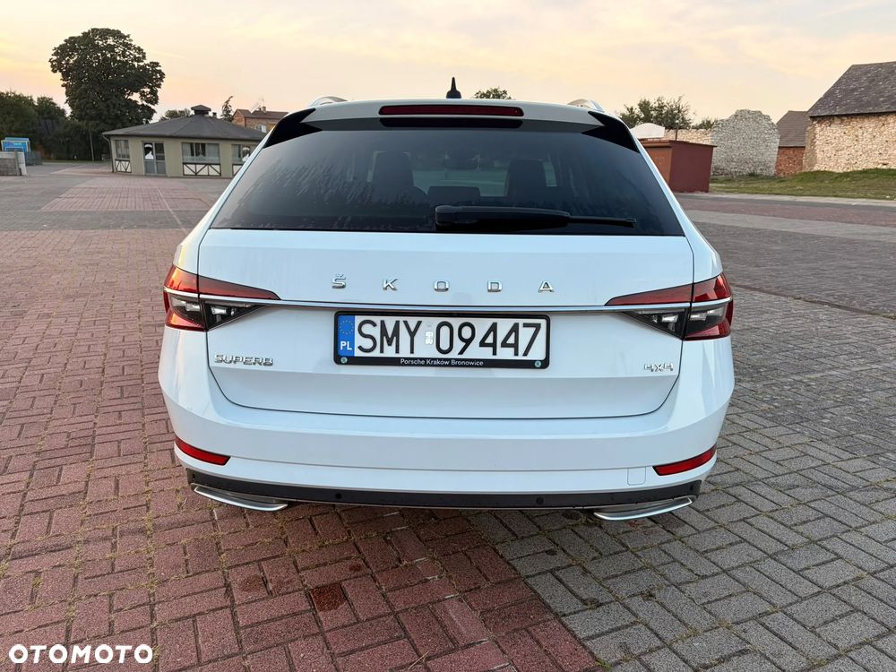 Skoda Superb 2.0 TDI 4x4 L&K DSG - 6
